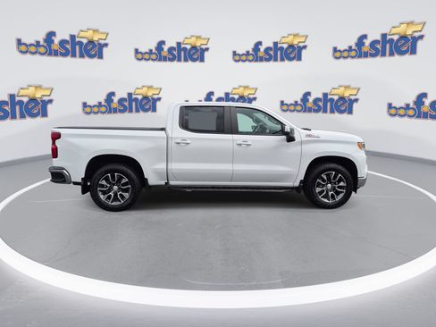 Certified 2022 Chevrolet Silverado 1500 LT w/ Z71 Off-Road Package AWD/4WD image 2