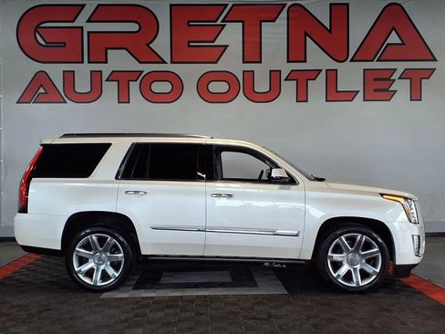 Used 2015 Cadillac Escalade Premium AWD/4WD image 1
