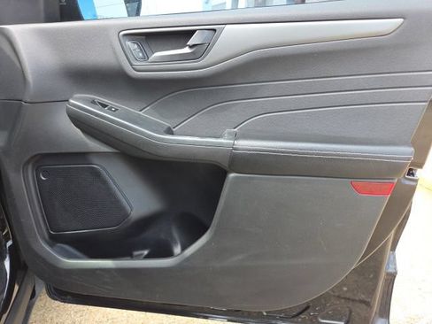 Certified 2023 Ford Escape Active w/ Cold Weather Package FWD image 18