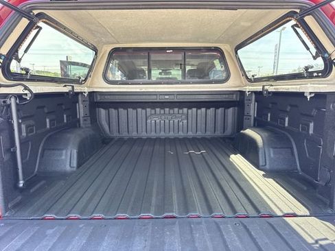 Used 2024 GMC Sierra 1500 AT4 w/ AT4 Premium Package image 10