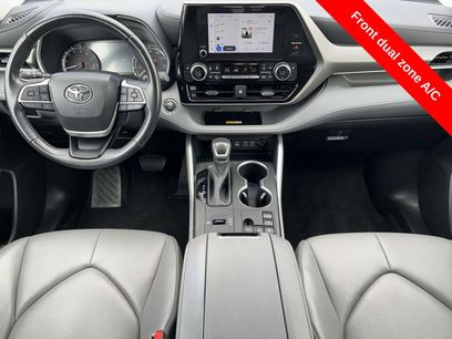 Used 2023 Toyota Highlander XLE