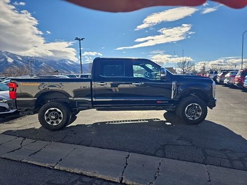 Used 2024 Ford F250 Platinum w/ Tremor Off-Road Package image 4