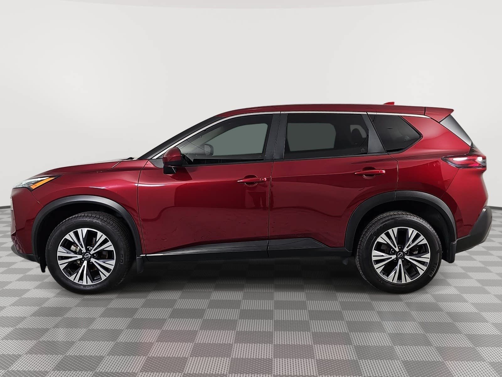Used 2023 Nissan Rogue SV FWD image 5