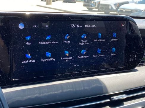 Used 2025 Hyundai Palisade Calligraphy FWD image 8