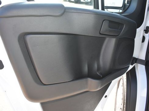 Used 2025 RAM ProMaster 2500 w/ U-Haul Equipment Group FWD image 11