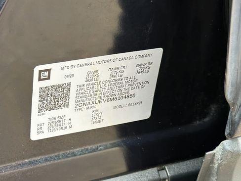 Used 2021 Chevrolet Equinox LT AWD/4WD image 30