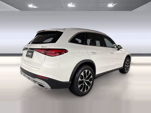Certified 2025 Mercedes-Benz GLC 350e 4MATIC image 9