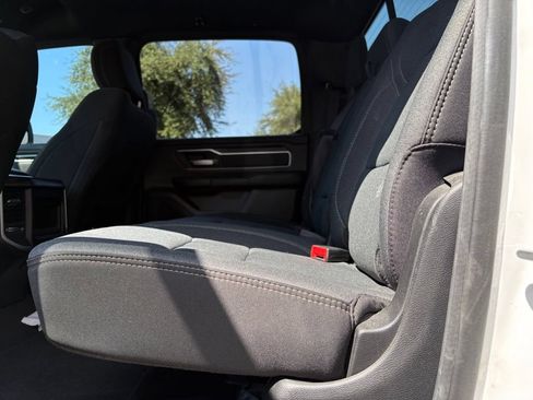 Used 2020 RAM 1500 Big Horn AWD/4WD image 11