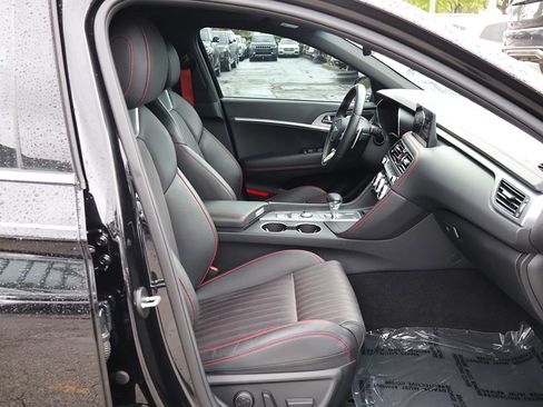 Used 2023 Genesis G70 2.0T w/ Sport Prestige Package RWD image 31