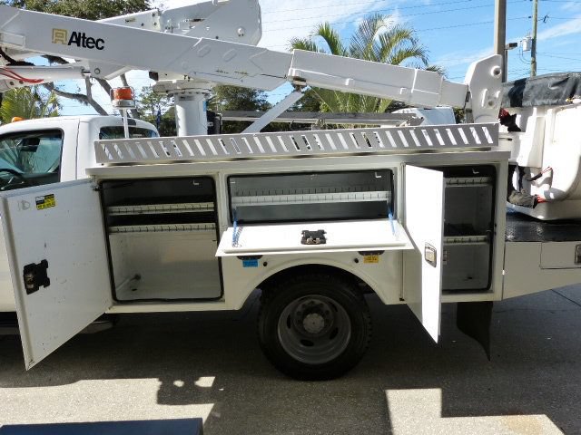 Used 2016 Ford F550 4x4 Regular Cab Super Duty image 14