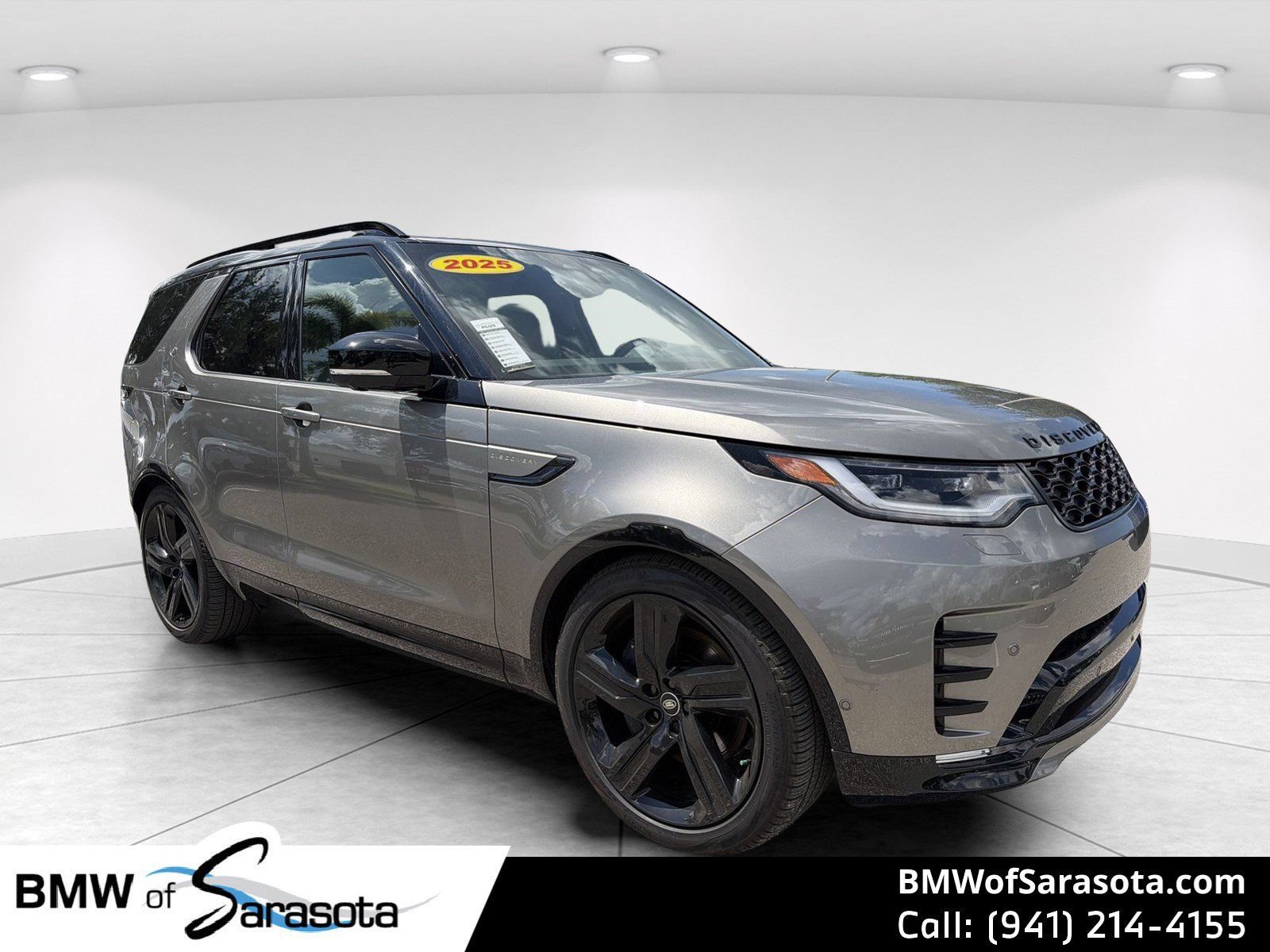 Used 2025 Land Rover Discovery Dynamic SE AWD/4WD 360° Tour