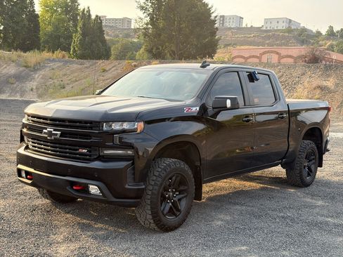 Used 2020 Chevrolet Silverado 1500 LT Trail Boss AWD/4WD image 7