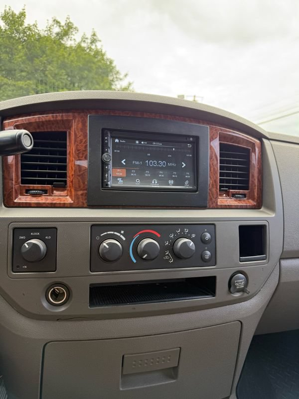 Used 2006 Dodge Ram 2500 Truck SLT w/ Quad Cab Big Horn Value Group AWD/4WD image 12