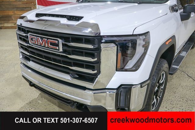 Used 2025 GMC Sierra 2500 SLE AWD/4WD image 4
