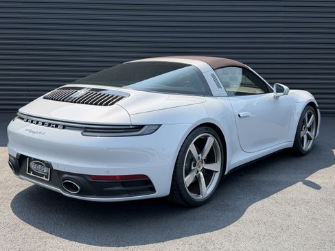 Certified 2024 Porsche 911 Targa 4S AWD/4WD image 9