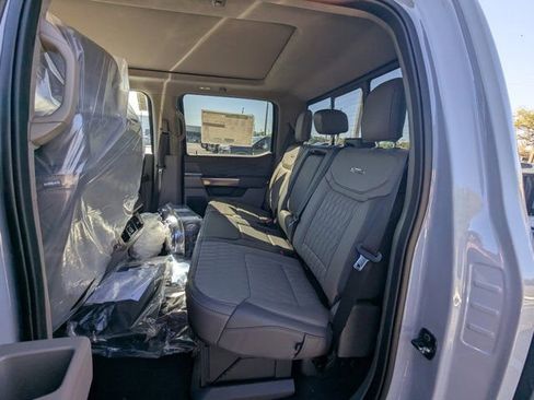 New 2026 Ford F450 Platinum w/ Platinum Plus Package image 15