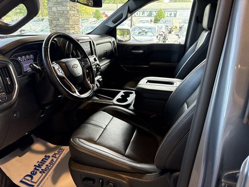 Used 2020 Chevrolet Silverado 1500 High Country AWD/4WD image 2