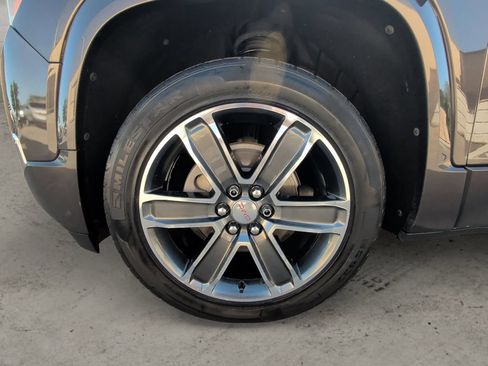 Used 2019 GMC Acadia Denali w/ Technology Package AWD/4WD image 14