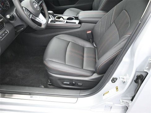 New 2025 Nissan Altima 2.5 SR image 27