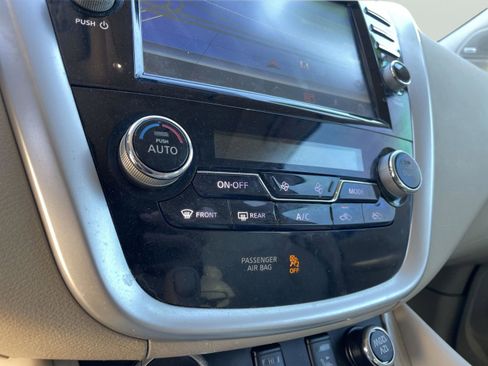 Used 2017 Nissan Murano SL w/ SL Technology Package image 16