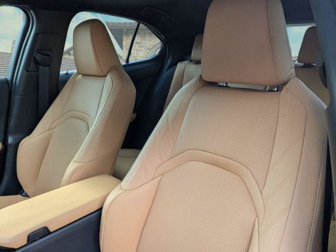 Certified 2025 Lexus UX 300h FWD w/ Accessory Package (Z1) image 9