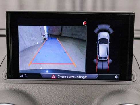 Used 2018 Audi A3 e-tron Premium Plus image 26