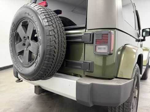 Used 2009 Jeep Wrangler Sahara AWD/4WD image 20