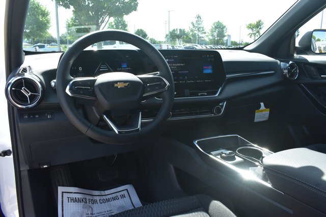 New 2027 Chevrolet Equinox LT FWD image 17