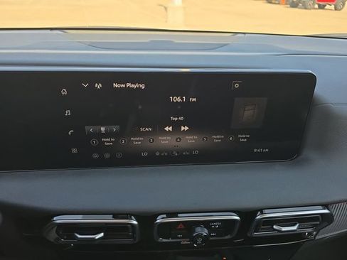 New 2026 Nissan Sentra SR FWD image 8