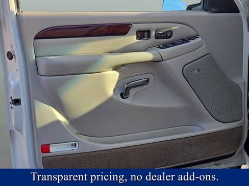 Used 2002 Cadillac Escalade image 18