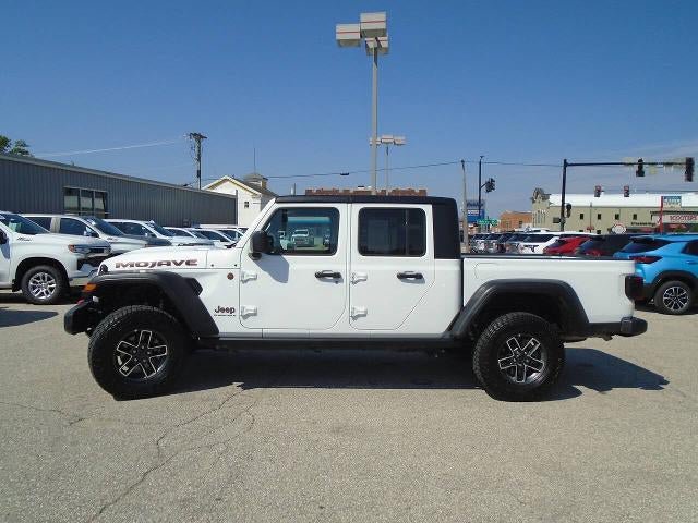 Used 2026 Jeep Gladiator Mojave AWD/4WD image 4