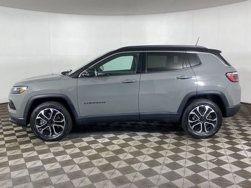 Used 2024 Jeep Compass Limited AWD/4WD image 28