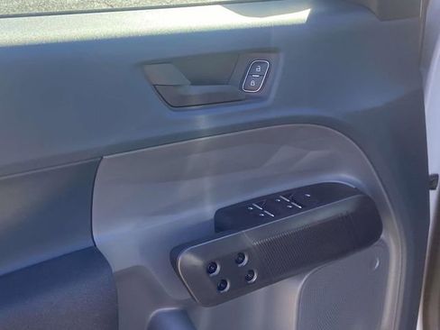 New 2026 Ford Maverick XL FWD image 13