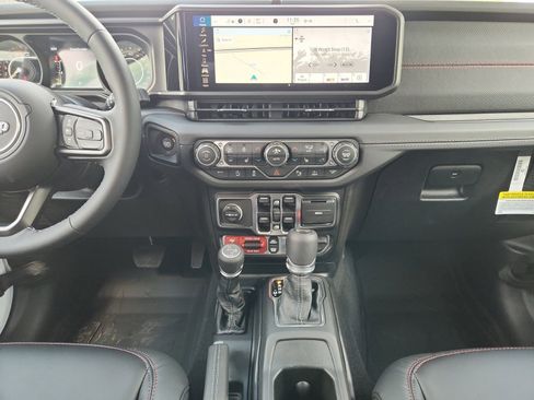 New 2026 Jeep Wrangler Unlimited Rubicon image 20