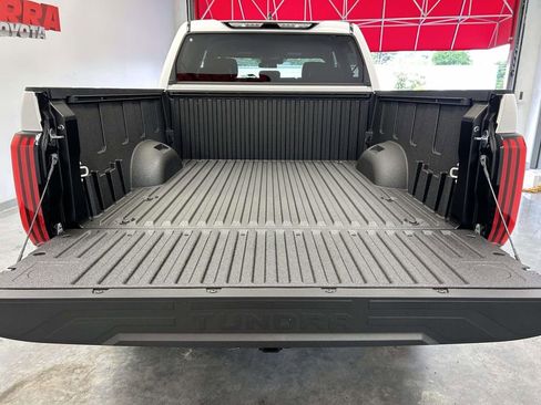 Used 2026 Toyota Tundra SR5 w/ SR5 Convenience Package AWD/4WD image 14