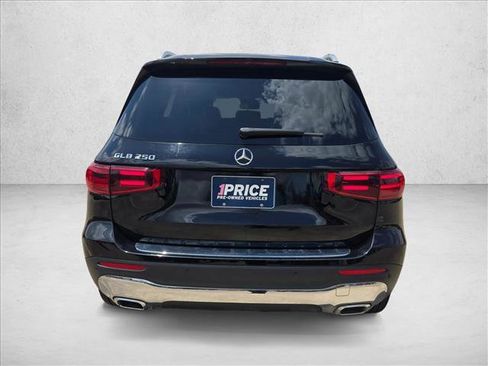 Used 2025 Mercedes-Benz GLB 250 image 6