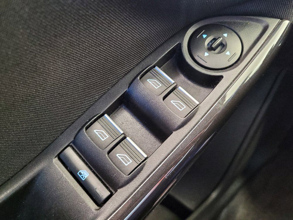 Used 2016 Ford Focus Titanium FWD image 27