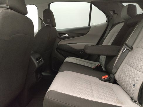 Used 2023 Chevrolet Equinox LS AWD/4WD image 18