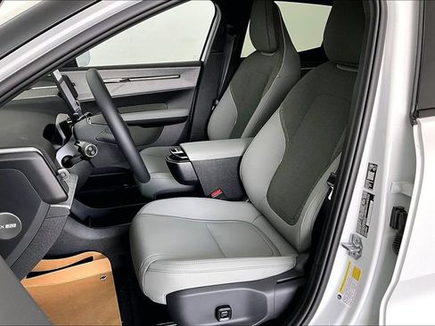New 2026 Volvo EX30 Plus w/ Protection Package Premier AWD/4WD image 23
