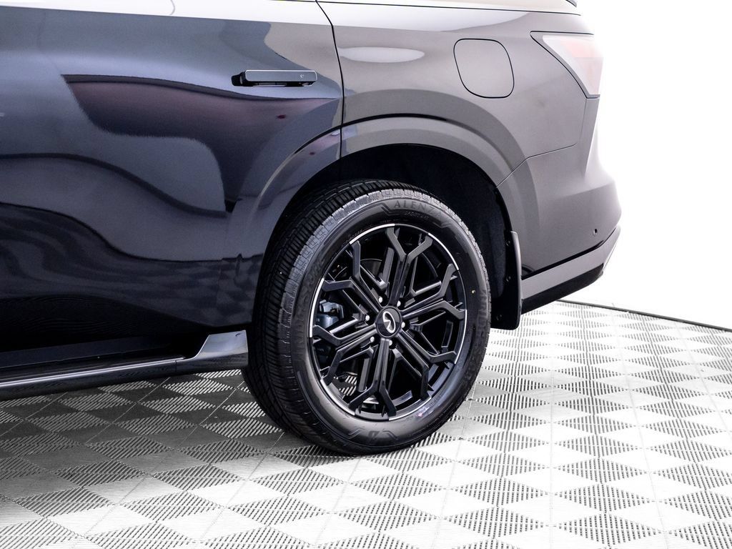 Certified 2026 INFINITI QX80 4WD w/ Sport Exterior Package image 34