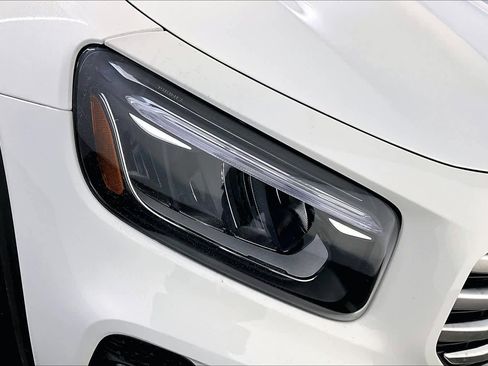 New 2026 Mercedes-Benz GLB 250 4MATIC image 16