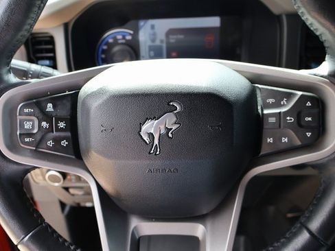 Certified 2024 Ford Bronco Wildtrak image 32