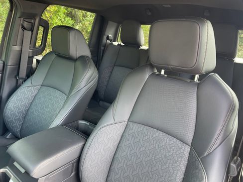 Used 2024 Toyota Tacoma Limited w/ Limited Package (LT) AWD/4WD image 34