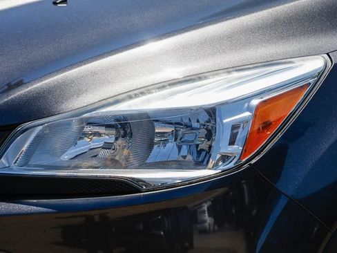 Used 2015 Ford Escape S FWD image 8
