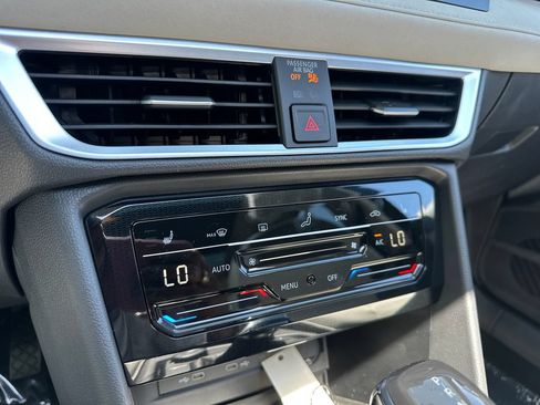 New 2026 Volkswagen Taos SE AWD/4WD image 11