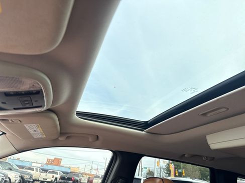 Used 2012 Jeep Grand Cherokee Overland Summit image 31