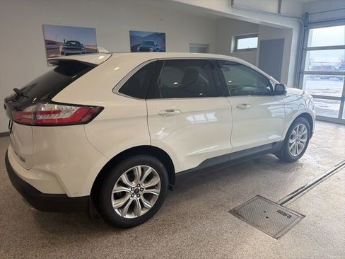 Used 2020 Ford Edge Titanium w/ Equipment Group 301A image 5