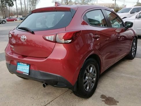 Used 2020 Toyota Yaris LE image 4