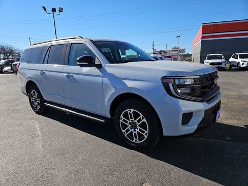 New 2025 Ford Expedition Max Active image 1