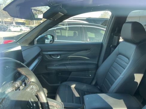 Used 2025 Honda CR-V Sport-L image 6
